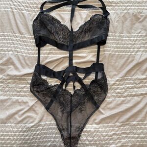 Victoria's Secret Black Lace Strappy Bra Set